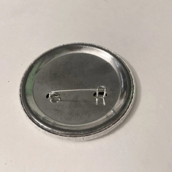 Vintage Karate Pin Back Button Pointe Lebel French Quebec - Picture 11 of 12